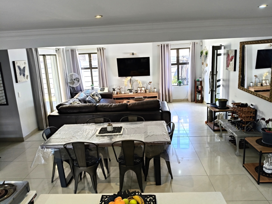 3 Bedroom Property for Sale in Gordons Bay Central Western Cape